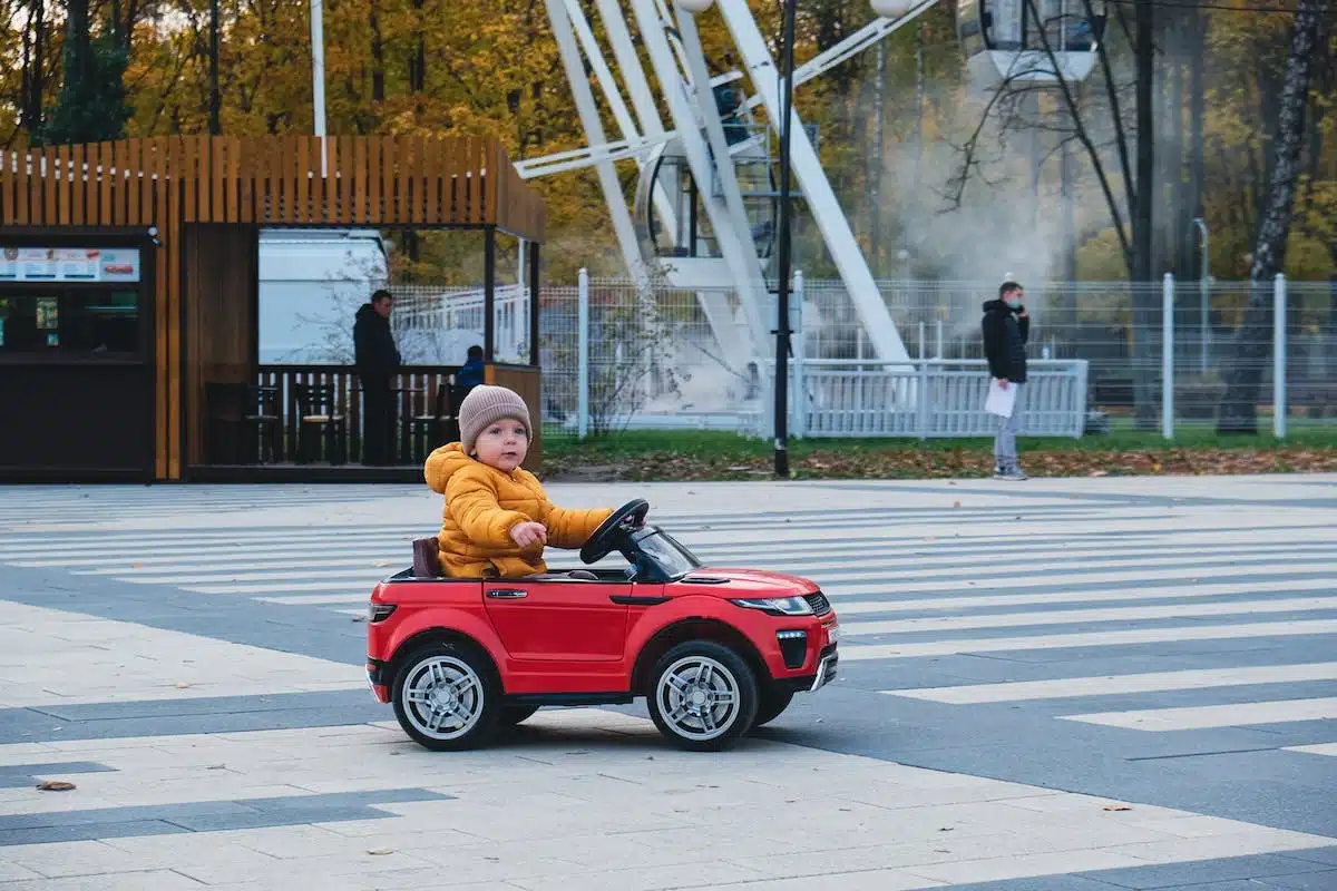 enfant voiture