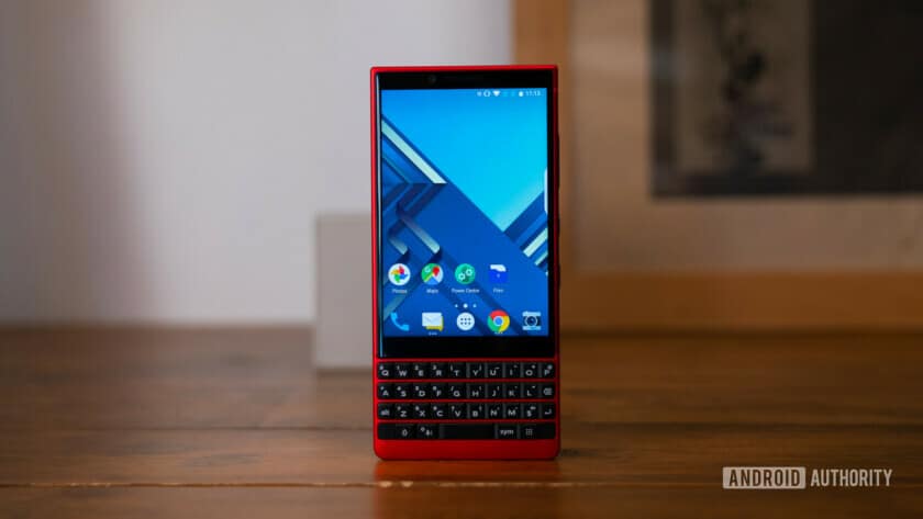 Blackberry KEY2 Red Edition display