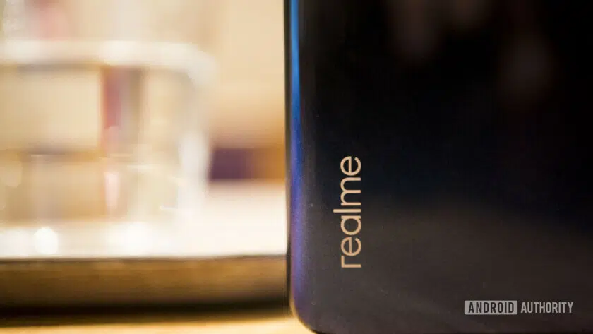 Realme 3 logo