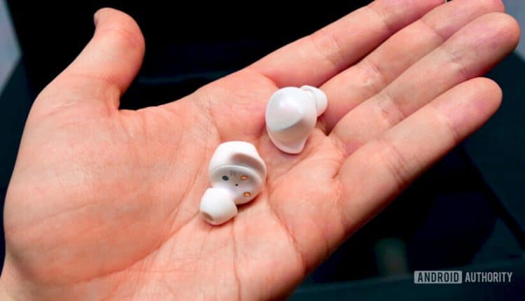 Samsung Galaxy Buds white in hand