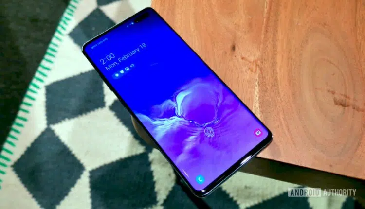 Samsung Galaxy S10 5G display