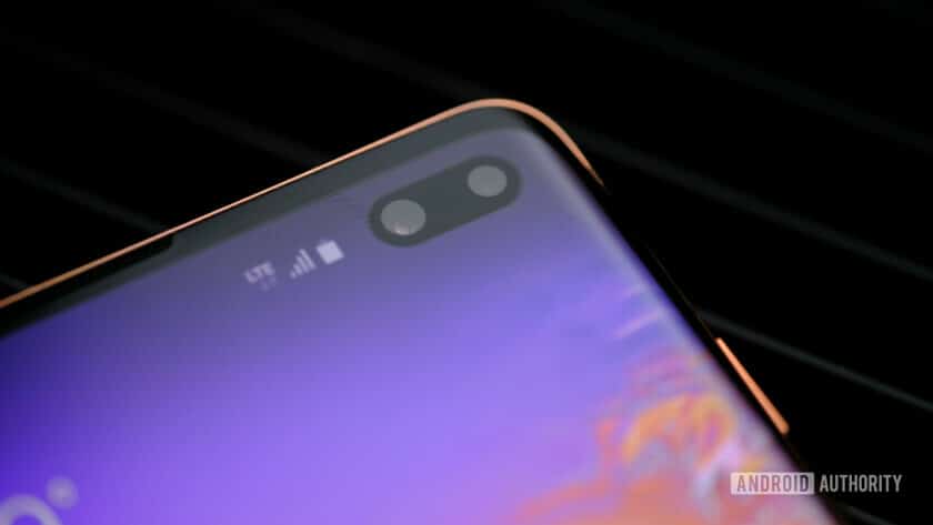 Samsung Galaxy S10 Plus selfie cameras