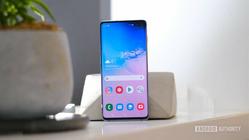 s10 plus screen