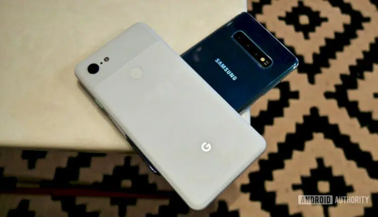 Samsung Galaxy S10 Plus vs Google Pixel 3 XL back