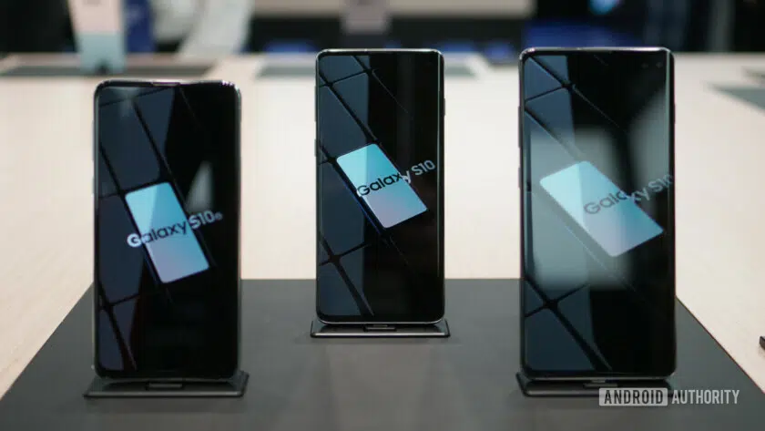 Samsung Galaxy S10e, S10 and S10 Plus demo