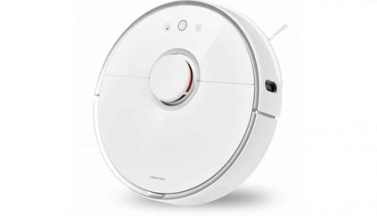 Xiaomi Mi smart home - Xiaomi Roborock S5 robotic vacuum Xiaomi smart home device. 