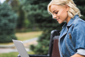 L'importance d'un bon PC portable pour réussir sa rentrée scolaire