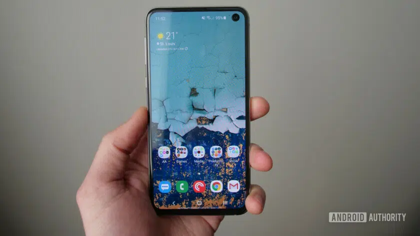samsung galaxy s10e software display android pie